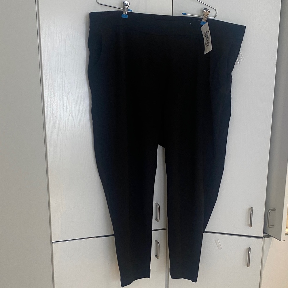 Calvin Klein pull-on ankle pants NEW